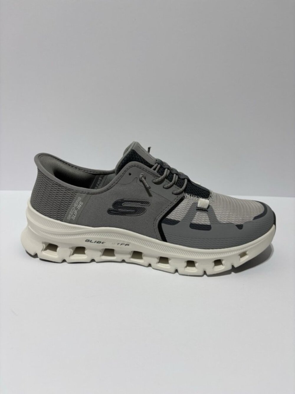 Skechers Men’s Slip Ins Glide Step Pro Sneakers Gray, Size 8.5 M